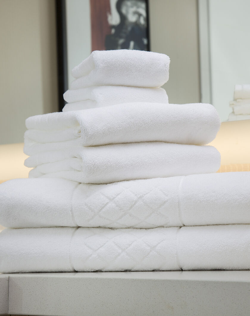 Bath Towel Set thumbnail number 1